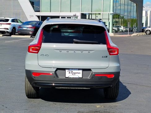 New 2026 Volvo XC40 B5 Core w/ Climate Package image 30