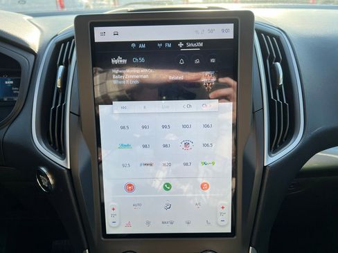 Used 2023 Ford Edge SEL image 26