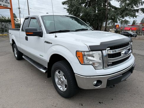 Used 2014 Ford F150 XLT w/ Equipment Group 301A Mid image 7