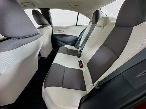 Used 2025 Toyota Corolla LE image 26