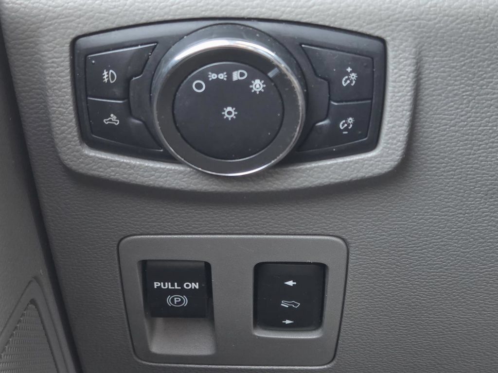 Used 2020 Ford F150 XLT w/ Equipment Group 302A Luxury RWD image 16