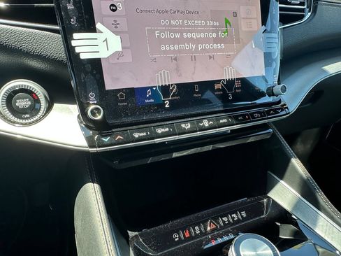 New 2026 Jeep Grand Wagoneer 4WD image 29