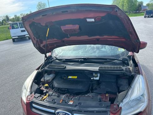 Used 2016 Ford Escape SE w/ Equipment Group 201A AWD/4WD image 35
