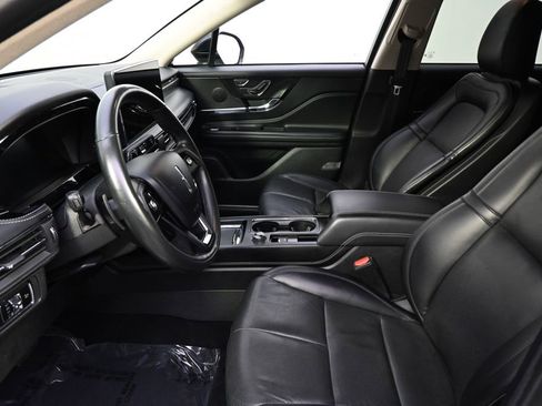 Certified 2023 Lincoln Corsair Reserve image 13