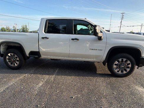 New 2026 Chevrolet Silverado 2500 Custom w/ Custom Value Package AWD/4WD image 4