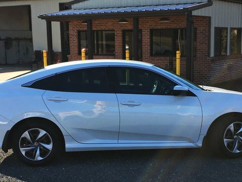 Used 2019 Honda Civic LX image 6