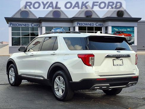 Used 2023 Ford Explorer XLT w/ Equipment Group 202A image 2