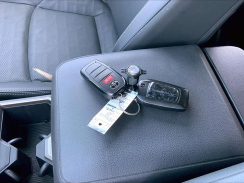 Used 2025 Toyota 4Runner TRD Sport Premium image 14