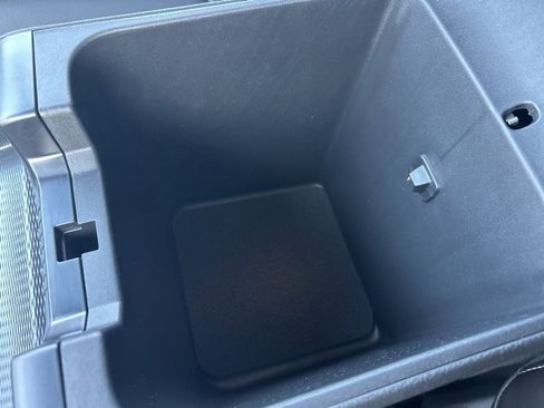 New 2025 Jeep Grand Cherokee L Limited w/ Luxury Tech Group II image 36