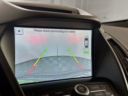 Used 2017 Ford Escape SE w/ Equipment Group 201A image 23