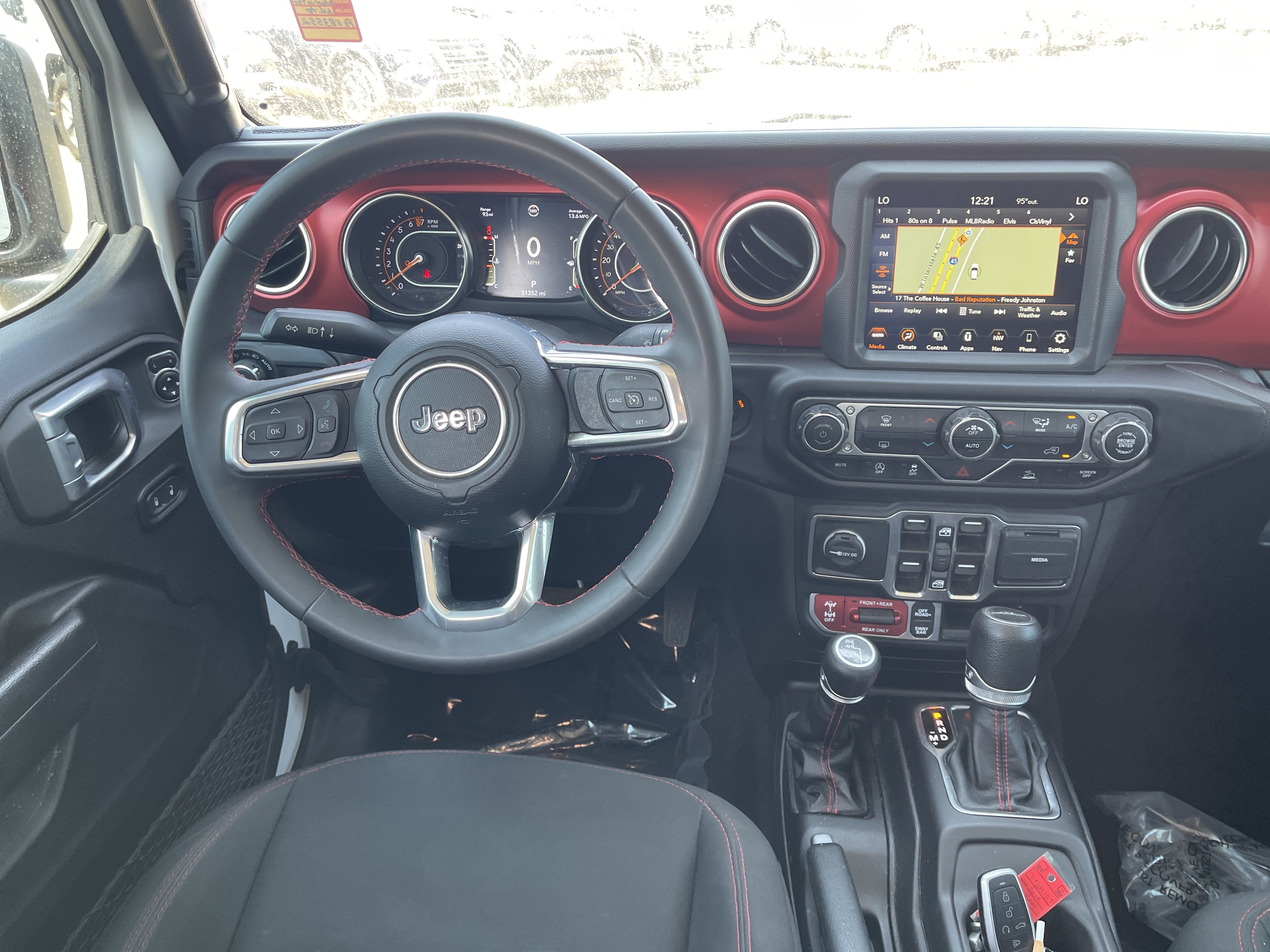 Used 2023 Jeep Gladiator Rubicon w/ LED Lighting Group AWD/4WD image 15