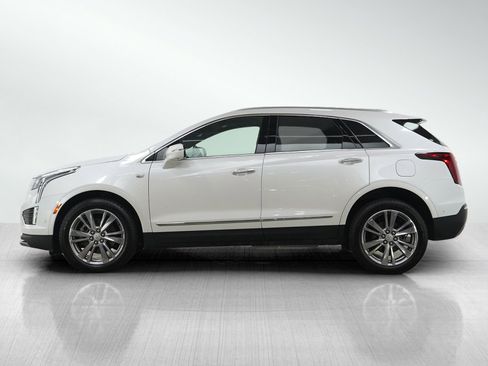 Used 2024 Cadillac XT5 Premium Luxury image 2