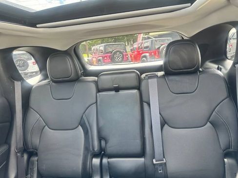 Used 2022 Jeep Cherokee Limited w/ Elite Package AWD/4WD image 21