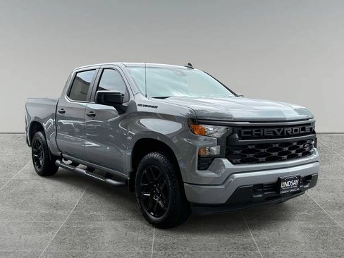 Used 2024 Chevrolet Silverado 1500 Custom w/ Turbomax Blackout Package AWD/4WD image 9