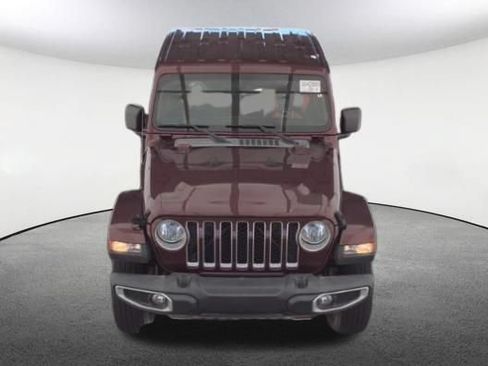 Used 2022 Jeep Gladiator Overland AWD/4WD image 2