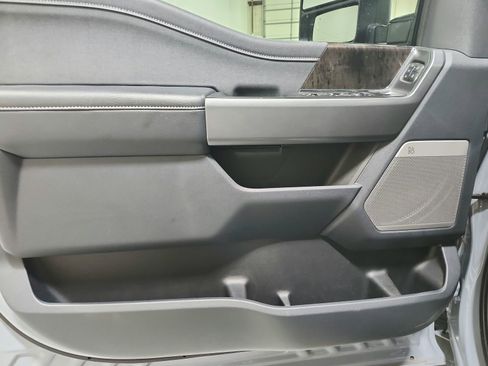 Used 2025 Ford F350 Lariat w/ Lariat Ultimate Package AWD/4WD image 35