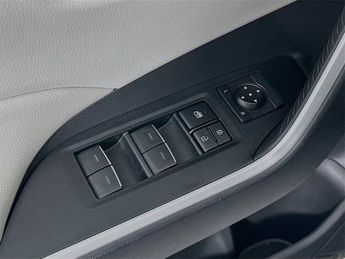 Used 2025 Toyota RAV4 XLE image 22