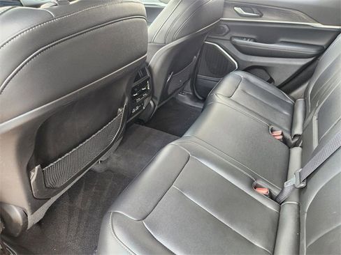 Used 2023 Jeep Grand Cherokee 4WD 4xe image 30