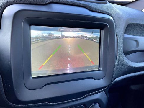 Used 2019 Jeep Renegade Altitude w/ Quick Order Package 2XM image 26