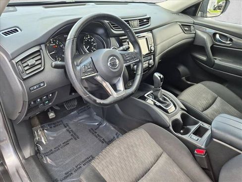 Used 2020 Nissan Rogue SV FWD image 10