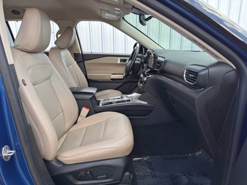 Used 2021 Ford Explorer Limited w/ Equipment Group 301A image 14