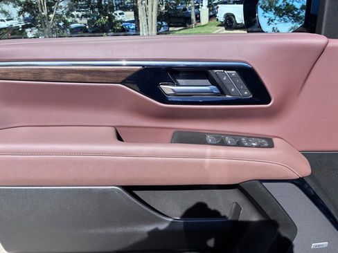 New 2026 Chevrolet Tahoe High Country AWD/4WD image 32