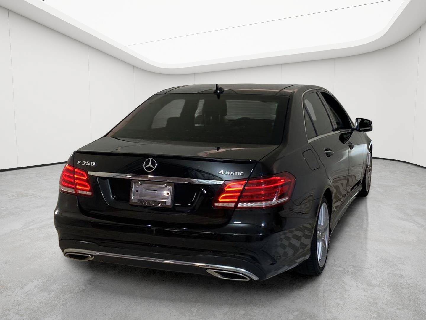 Used 2014 Mercedes-Benz E 350 4MATIC Sedan image 6
