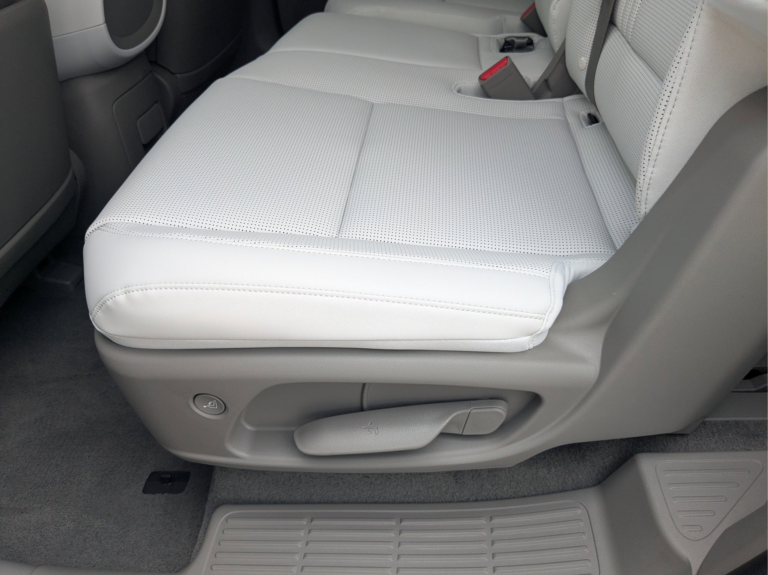 New 2026 Hyundai Palisade SEL Premium FWD image 13