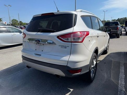 Used 2016 Ford Escape Titanium image 3