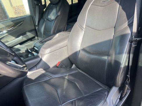 Used 2020 Cadillac Escalade ESV Platinum image 12