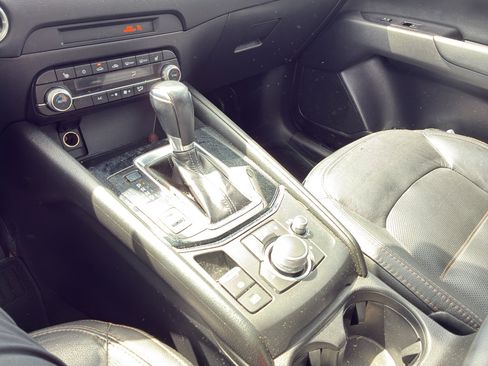 Used 2022 MAZDA CX-5 AWD 2.5 S w/ Preferred Package image 12