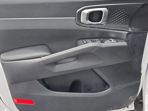 New 2025 Kia Sorento S w/ Panoramic Sunroof Package image 10
