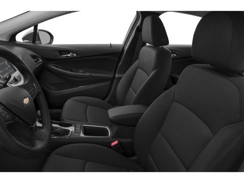 Used 2018 Chevrolet Cruze LT w/ LT Fleet Convenience Package FWD image 6