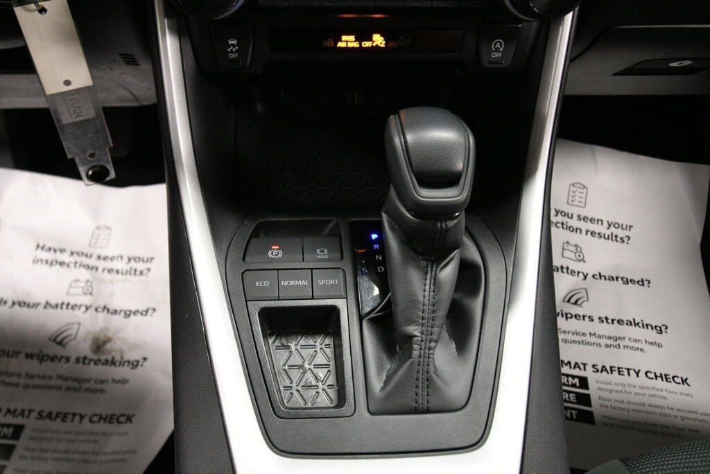 Certified 2025 Toyota RAV4 LE FWD image 16