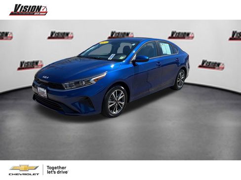 Used 2023 Kia Forte LXS FWD image 1
