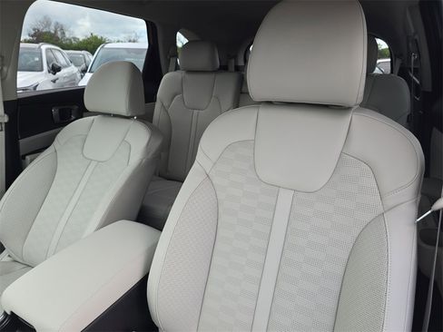 New 2026 Kia Sorento EX image 22