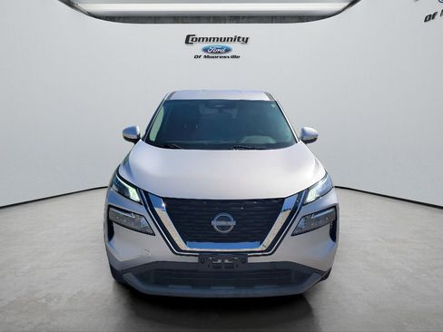 Used 2022 Nissan Rogue SV AWD/4WD image 2