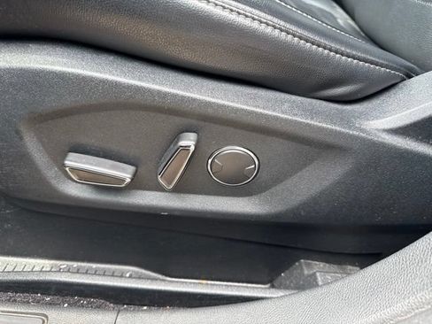 Used 2017 Ford Edge SEL w/ Equipment Group 201A AWD/4WD image 11