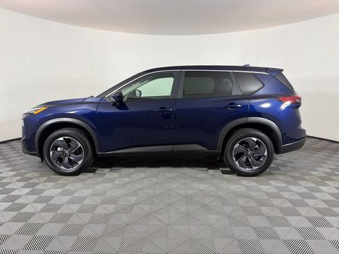 Used 2025 Nissan Rogue SV FWD image 6