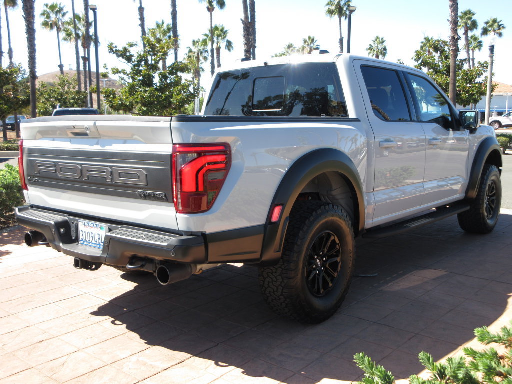 Certified 2024 Ford F150 Raptor AWD/4WD image 4