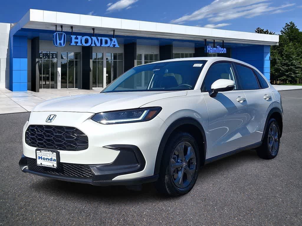 Certified 2026 Honda HR-V LX image 1
