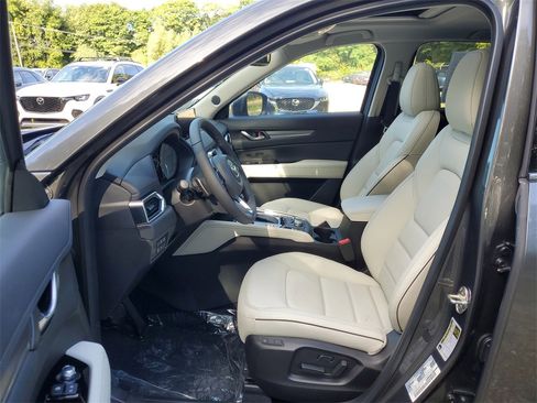 New 2025 MAZDA CX-5 AWD 2.5 S w/ Premium Plus Pkg image 11