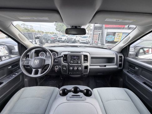 Used 2015 RAM 2500 Tradesman w/ Chrome Appearance Group AWD/4WD image 14