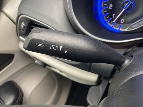 Used 2019 Chrysler Pacifica Touring-L Plus w/ Tire & Wheel Group image 26