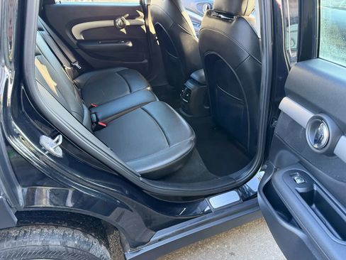 Used 2016 MINI Cooper Clubman image 14