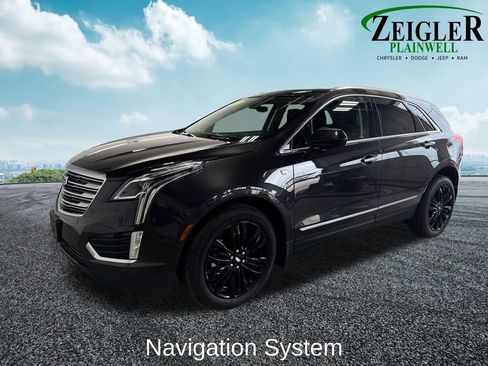 Used 2017 Cadillac XT5 Premium Luxury AWD/4WD image 2