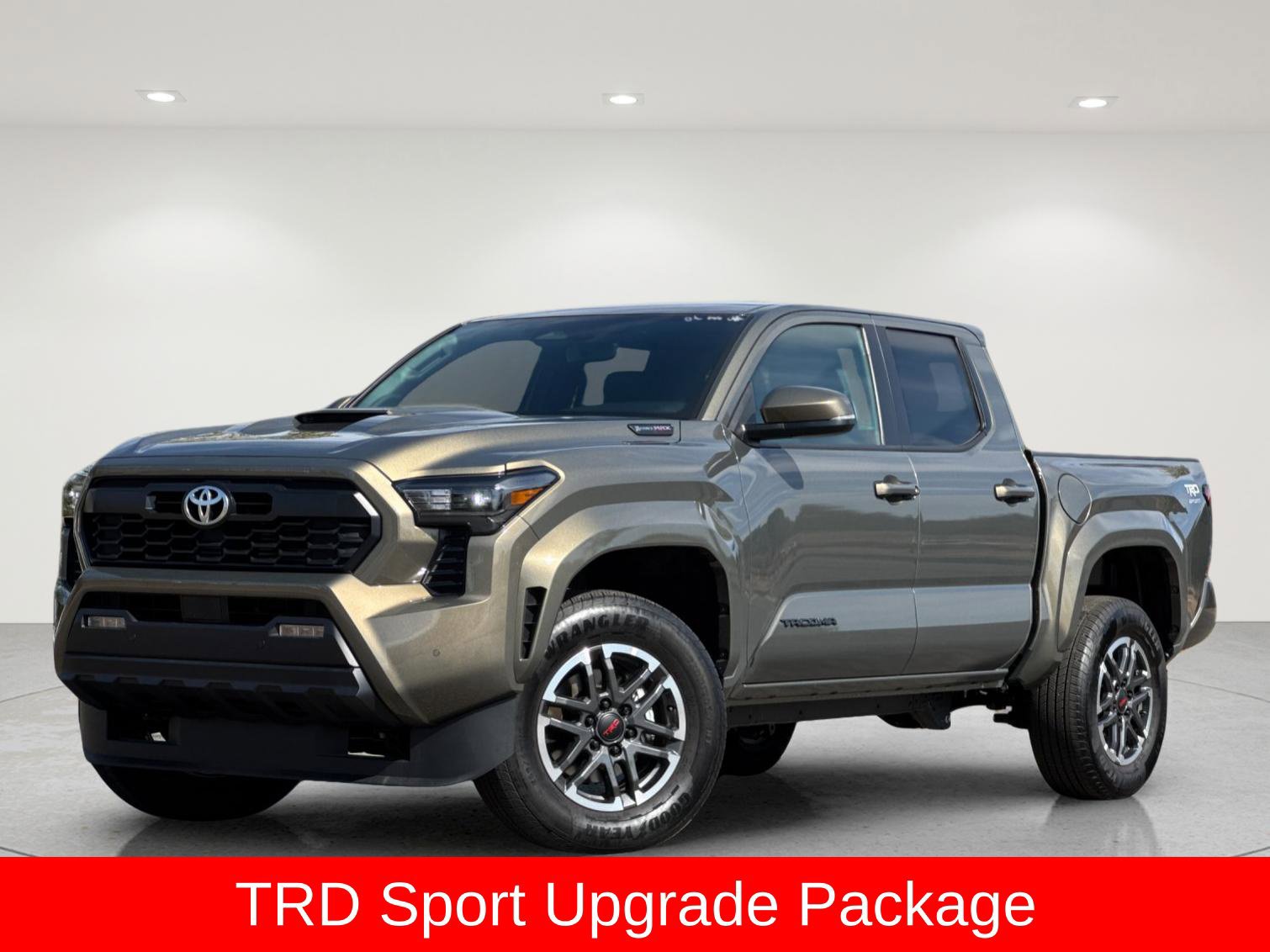 Used 2025 Toyota Tacoma TRD Sport w/ TRD Sport Upgrade Package AWD/4WD image 2