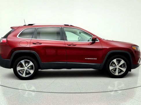 Used 2019 Jeep Cherokee Limited AWD/4WD image 4