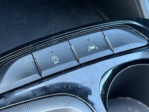 Used 2024 Buick Envista Sport Touring w/ Convenience I Package image 30