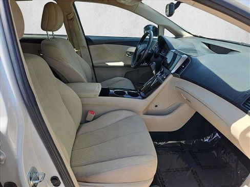Used 2011 Toyota Venza w/ Convenience Pkg FWD image 26
